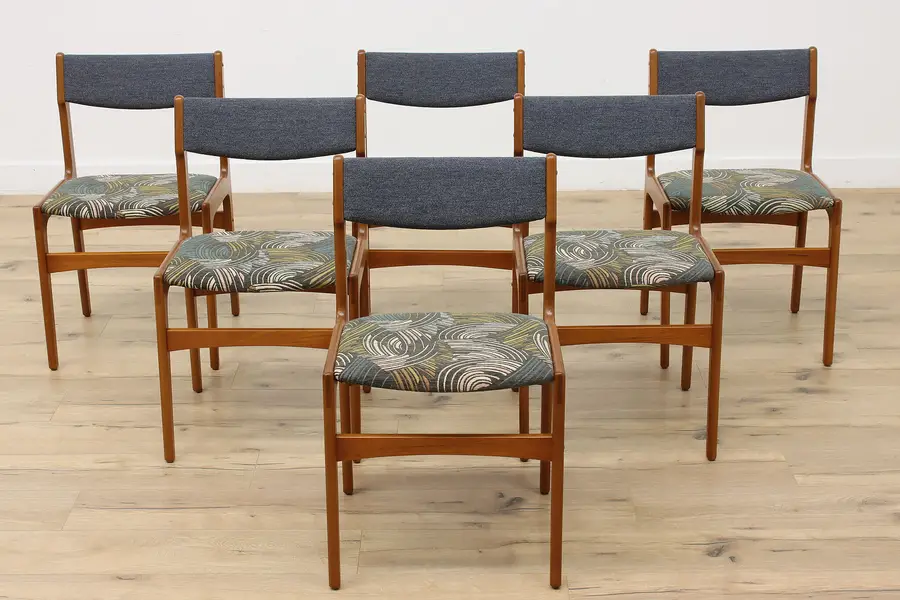 Photo of Set of 6 Midcentury Modern Vintage Danish Teak Dining Chairs