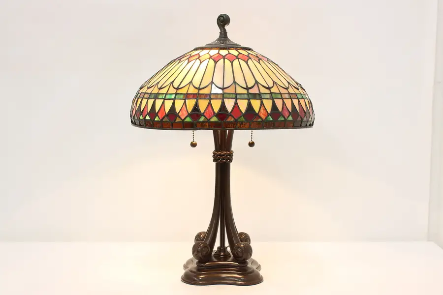 Photo of Leaded Stained Glass Shade Office or Library Lamp Quoizel