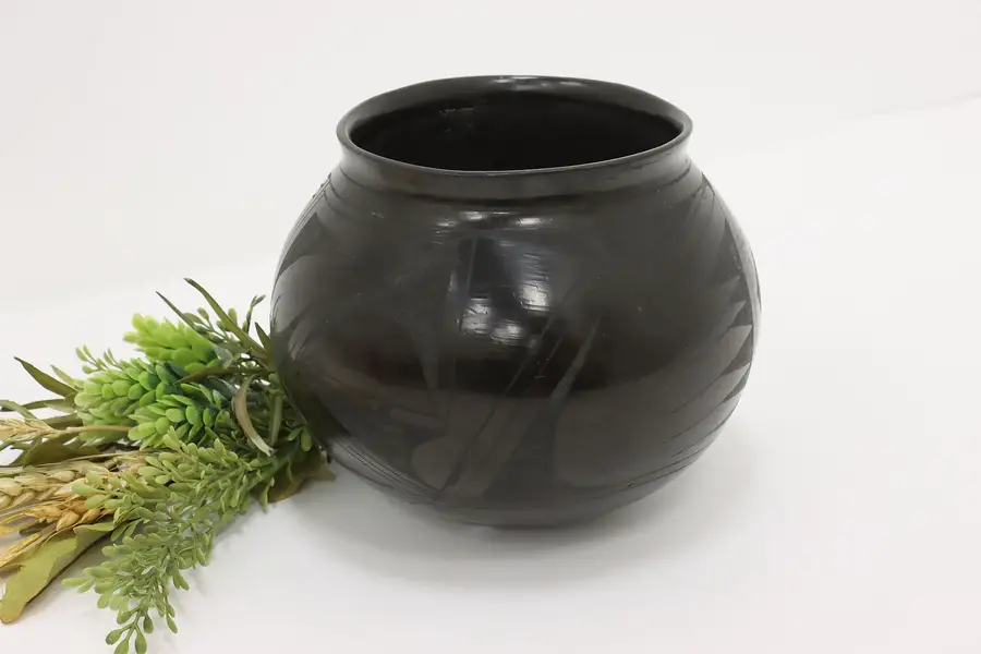 Photo of Mexican Mata Ortiz Blackware Pottery Vase, Monica