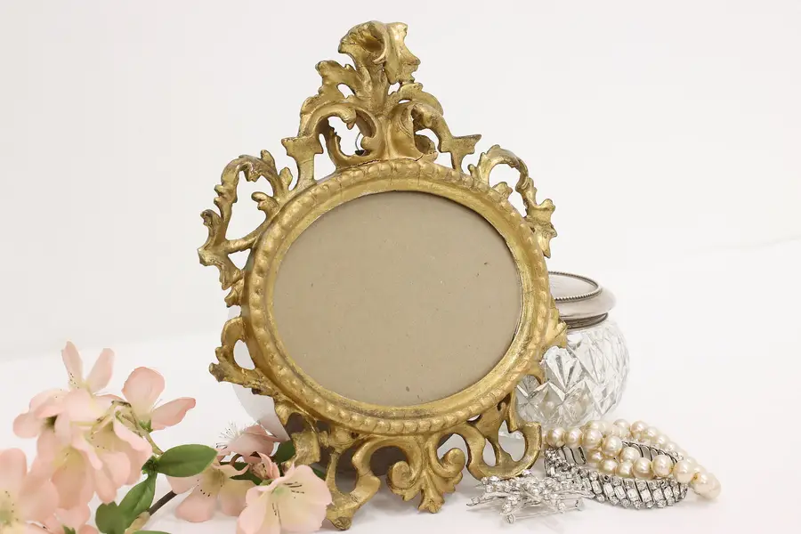 Photo of Italian Antique Carved & Gilt Oval Wall Picture Frame