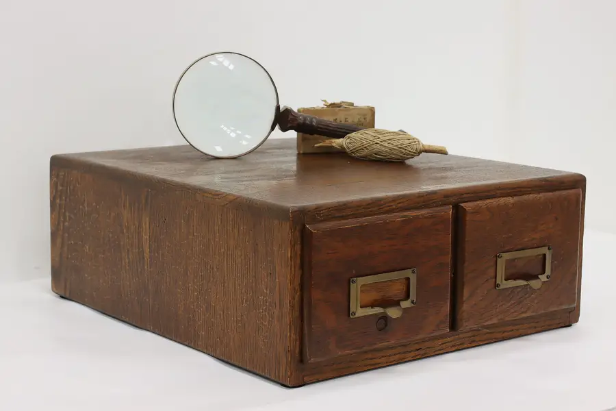 Photo of Craftsman Antique Oak Desktop 2 Drawer 3x5 Card File Weis