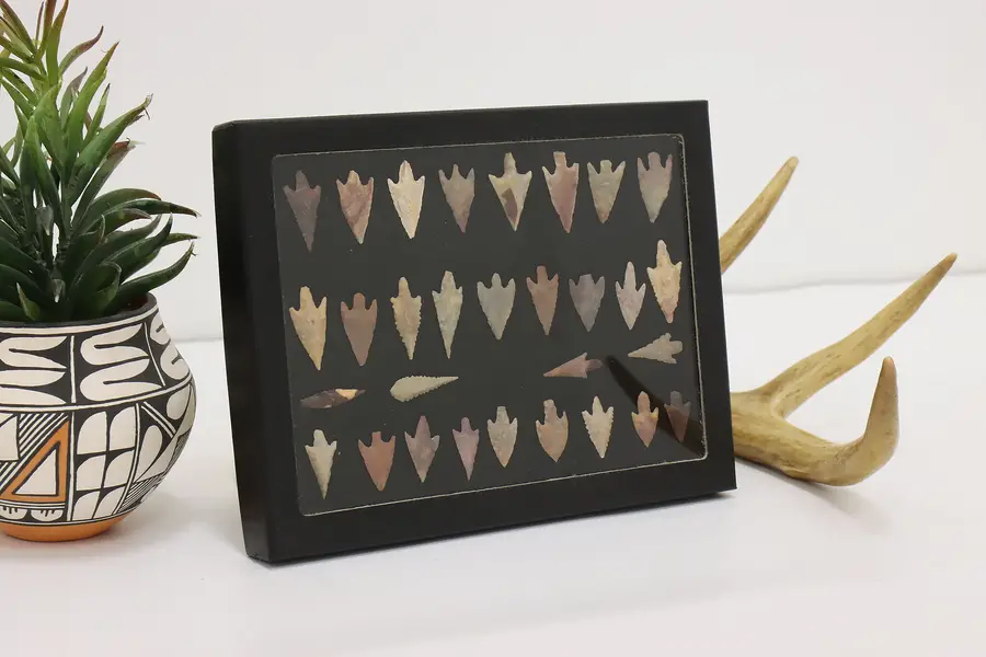 Photo of Indigenous Antique Arrowhead & Stone Point Collection, Case