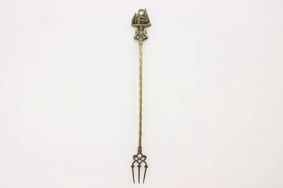 Photo of Glasgow Cathedral Vintage Brass Souvenir Wall Fork, Peerage