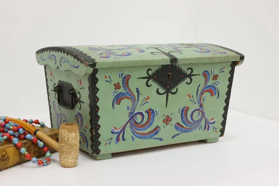 Photo of Norwegian Rosemaling Vintage Pine Jewelry or Keepsake Chest