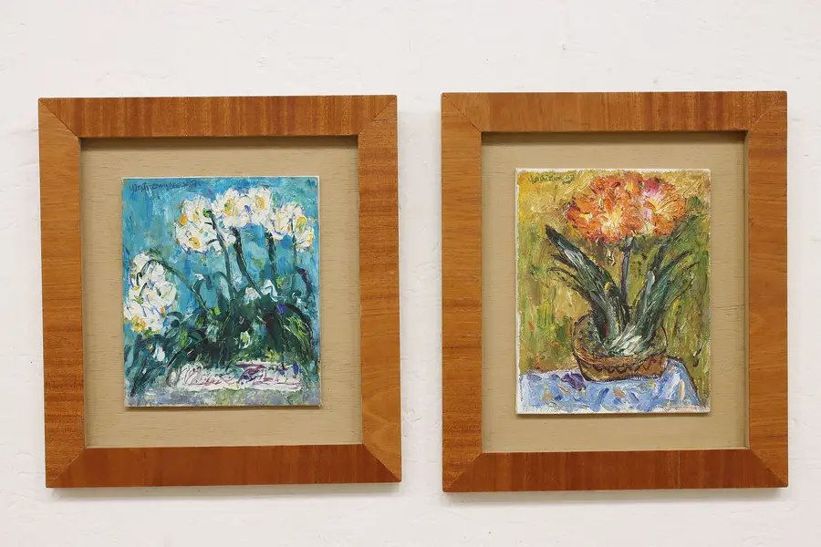 Photo of Pair of Vintage Original Oil Flower Paintings Zhang 15.5"
