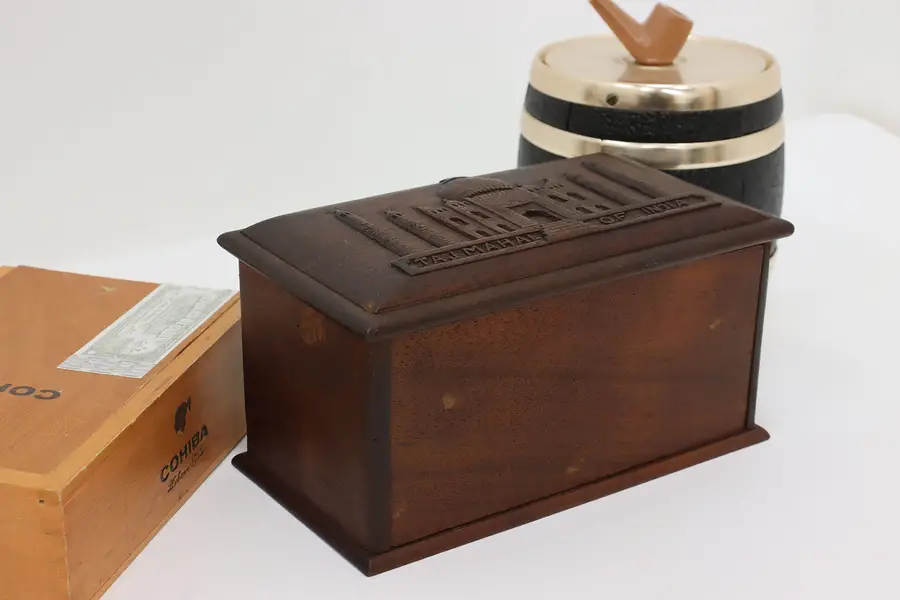 Photo of Taj Mahal Indian Vintage Carved Mahogany Cigarette Box
