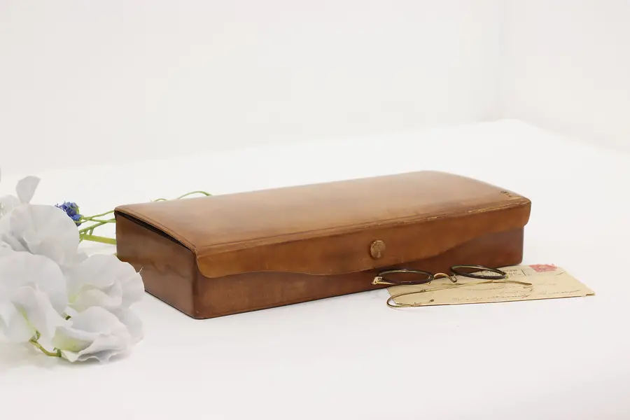 Photo of Italian Art Deco Vintage Leather Jewelry Box, Antinori