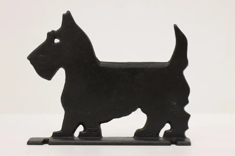 Photo of Farmhouse Vintage Cast Iron Scottish Terrier Dog Door Stop