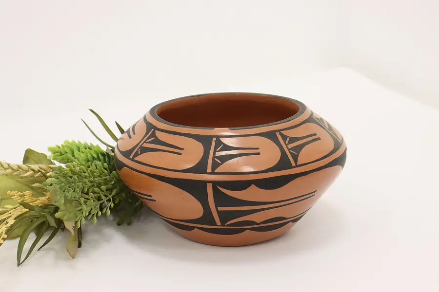 Photo of Santo Domingo Pueblo Vintage Painted Pottery Vase, Coriz