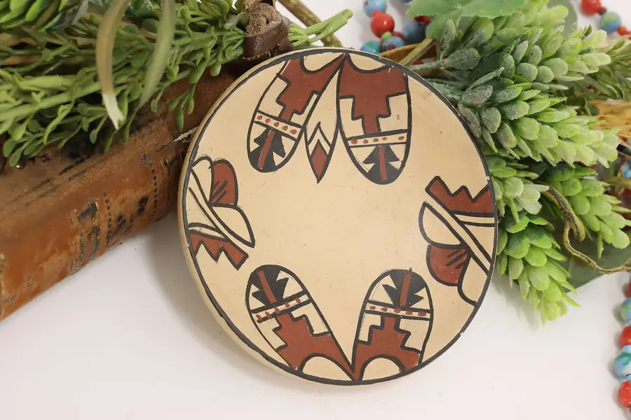 Photo of Jemez Pueblo Native American Vintage Pottery Key Dish