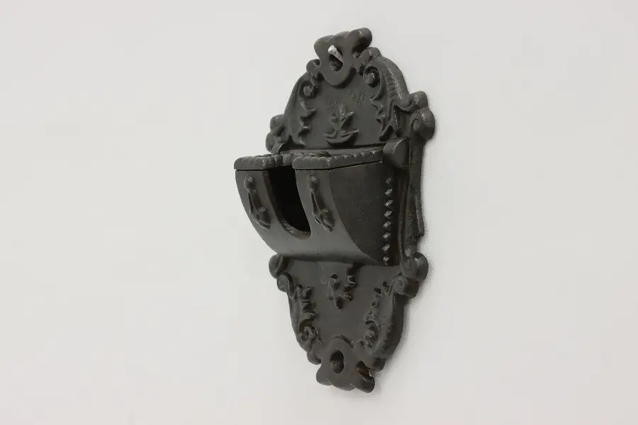 Photo of Victorian Antique Cast Iron Match or Toothpick Holder Wilton