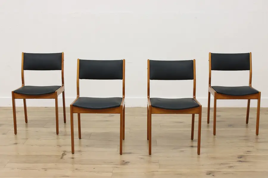 Photo of Set of 4 Midcentury Modern Vintage Teak Dining Chairs D Scan