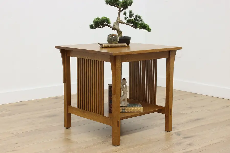 Photo of Arts & Crafts Mission Oak Vintage Lamp Hall Table Stickley