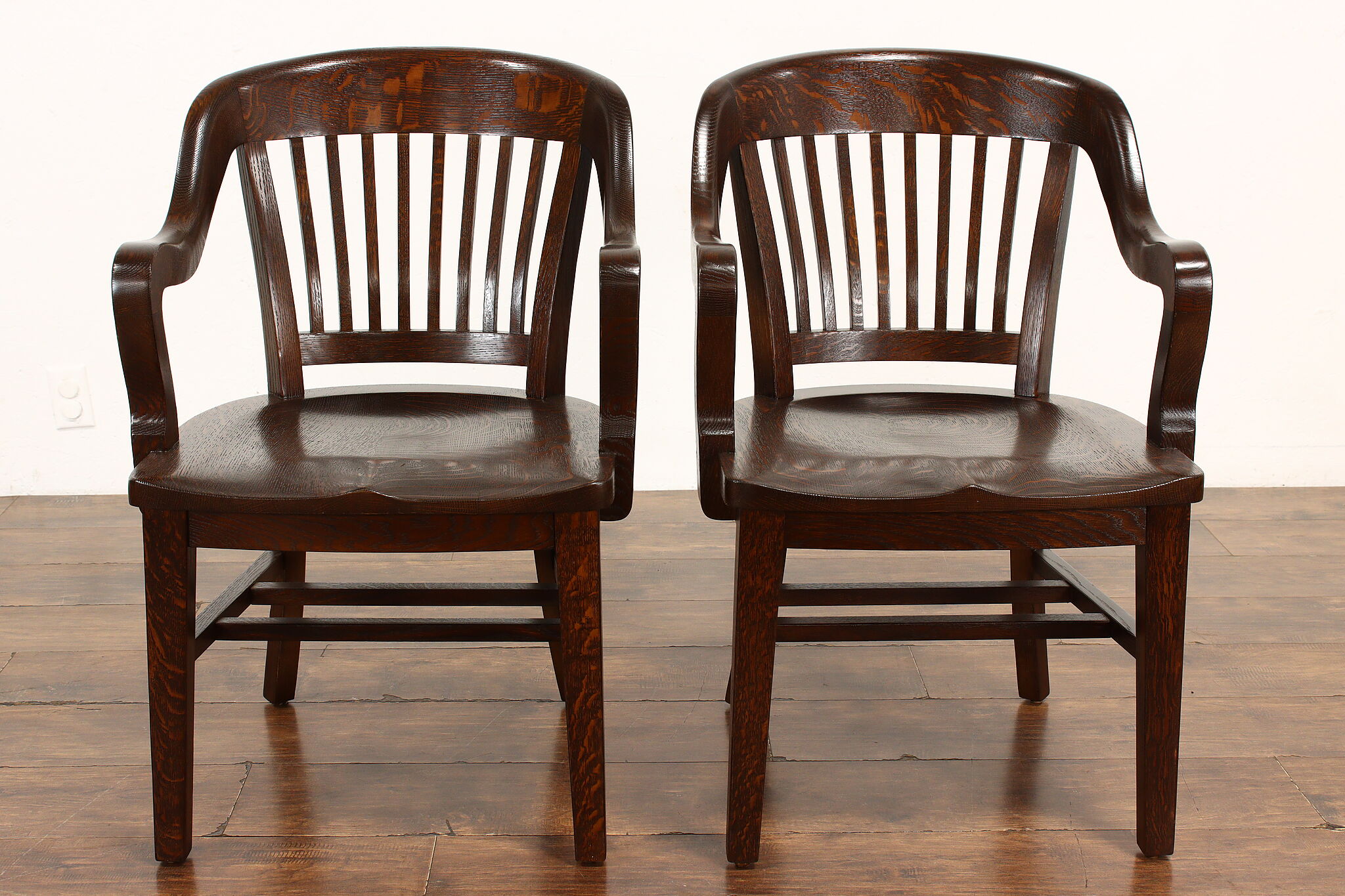 Set of 7 Traditional Quarter Sawn Oak Antique Office Library Desk Chairs