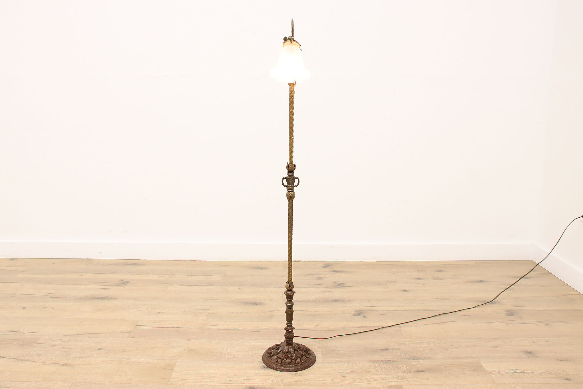 Art nouveau floor lamp deals