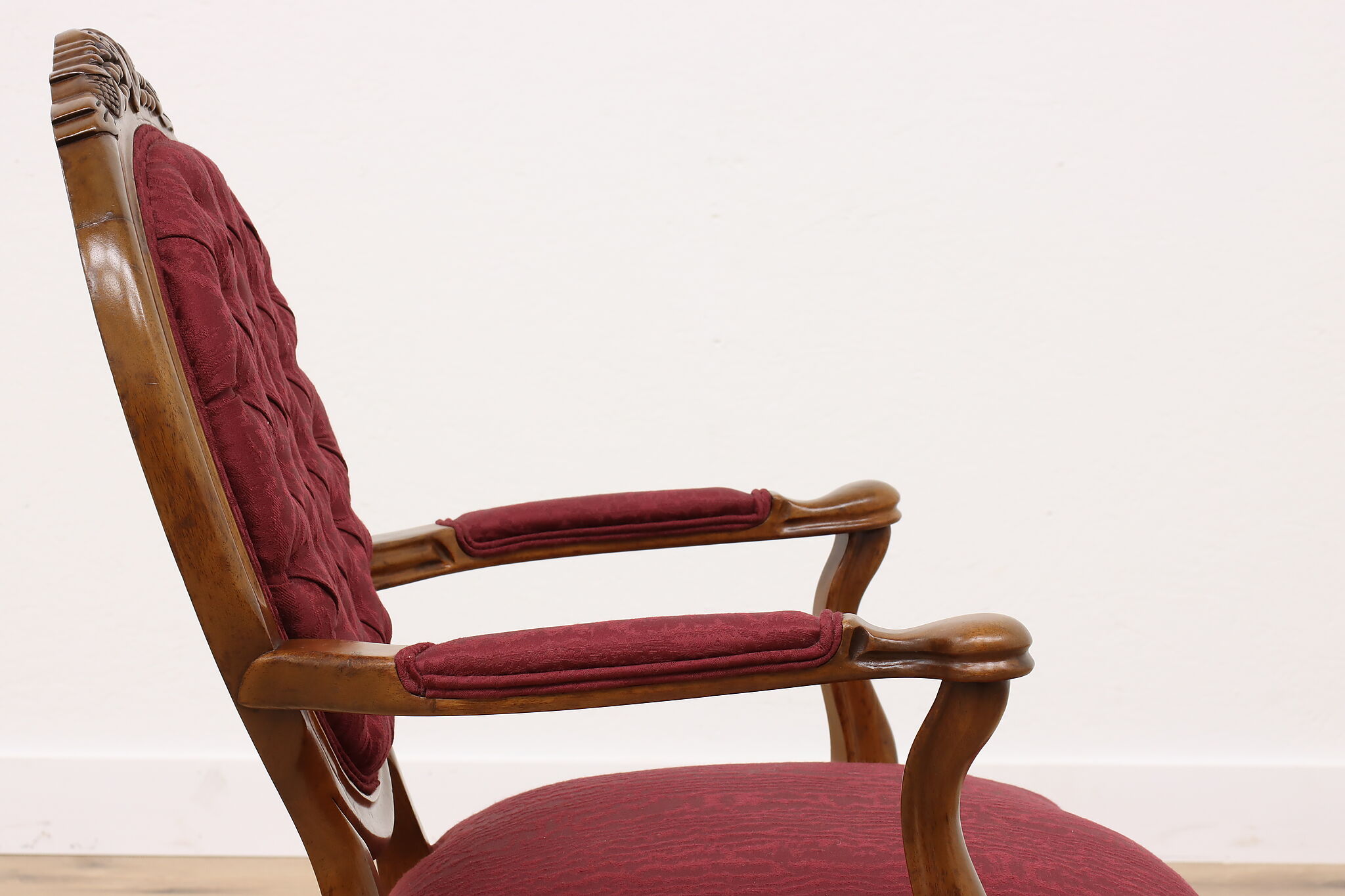 Grape Chair Victorian Design Vintage Walnut Carved Chair, Grape Crest