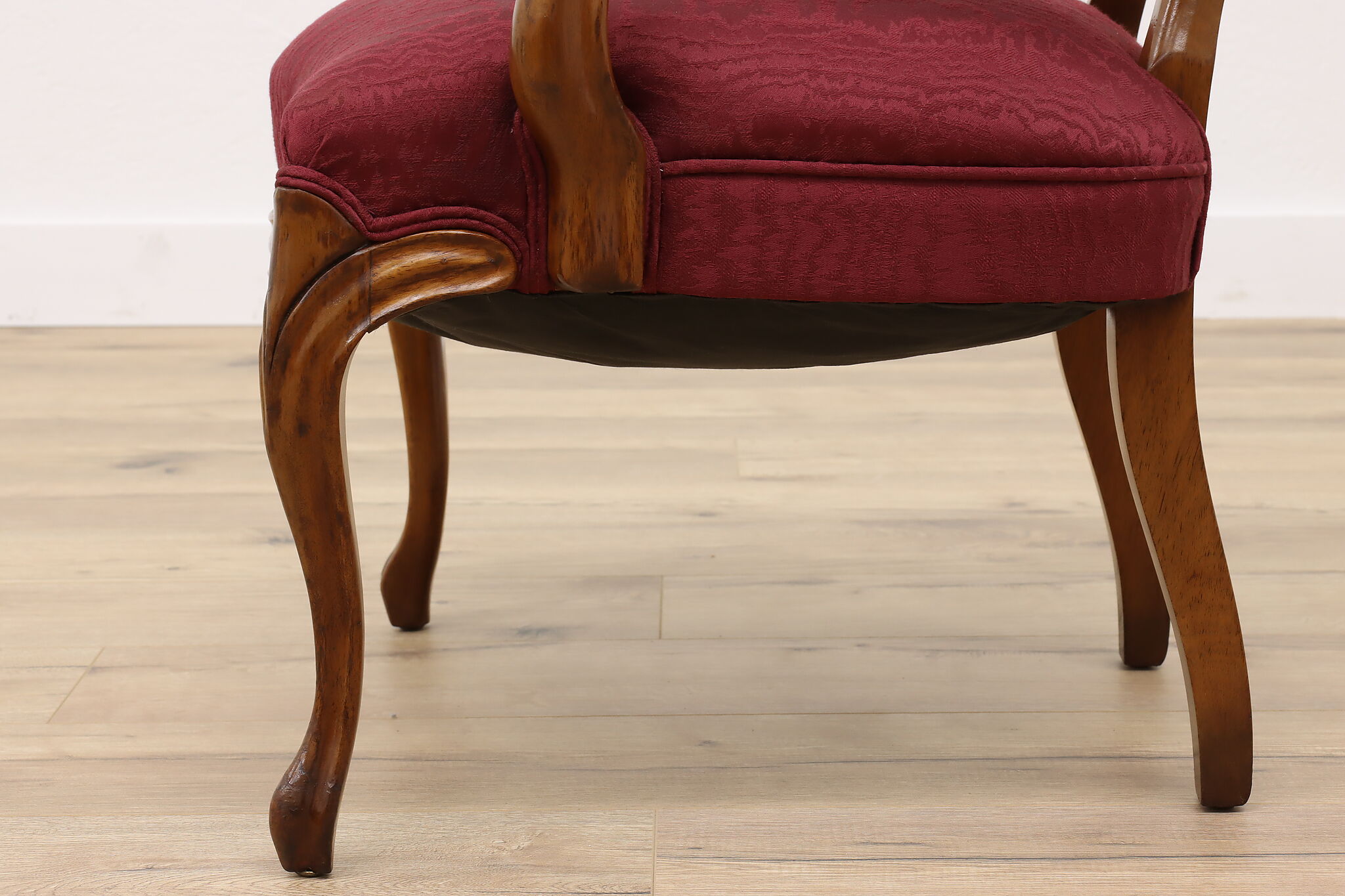 Grape Chair Victorian Design Vintage Walnut Carved Chair, Grape Crest