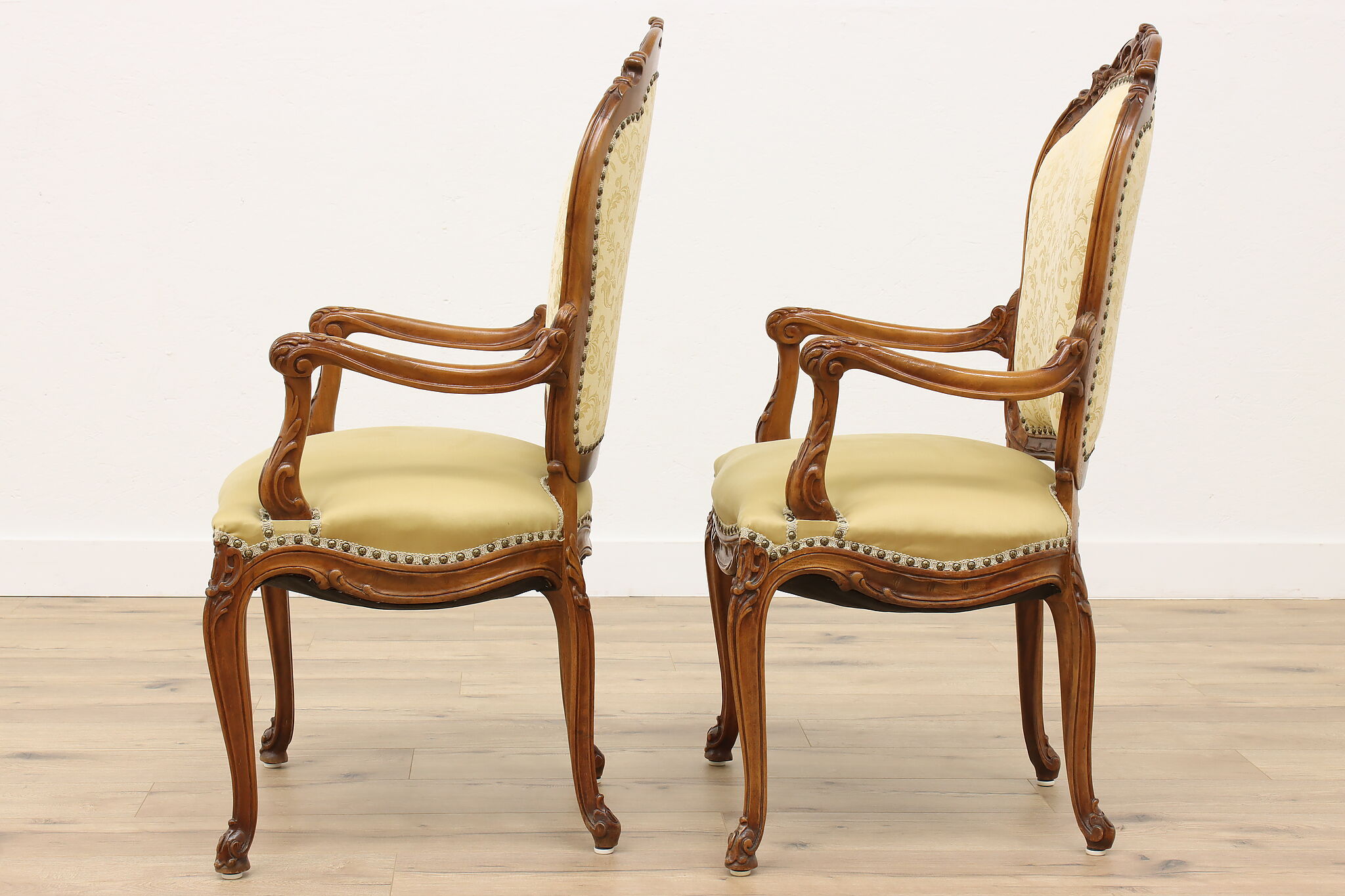 Set of 6 French Louis XV Antique Carved Walnut Dining Chairs