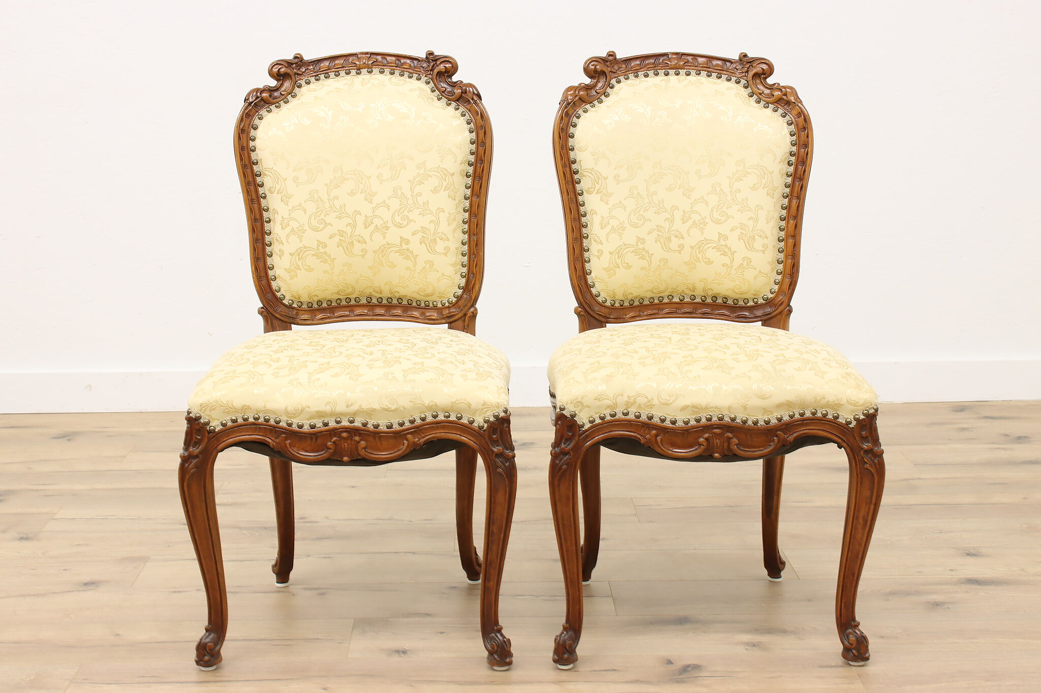 Set of 6 French Louis XV Antique Carved Walnut Dining Chairs