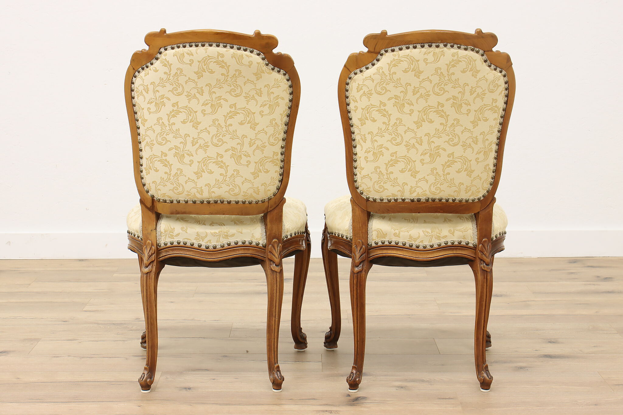 Set of 6 French Louis XV Antique Carved Walnut Dining Chairs