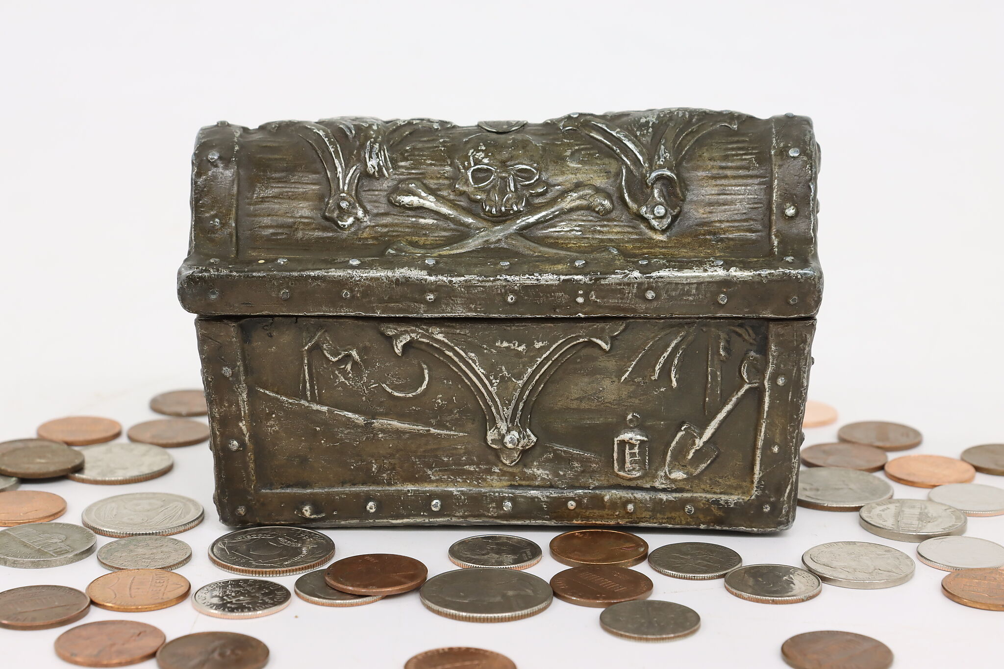 Miniature Vintage Oak Pirate Treasure Chest Jewelry Box #43143