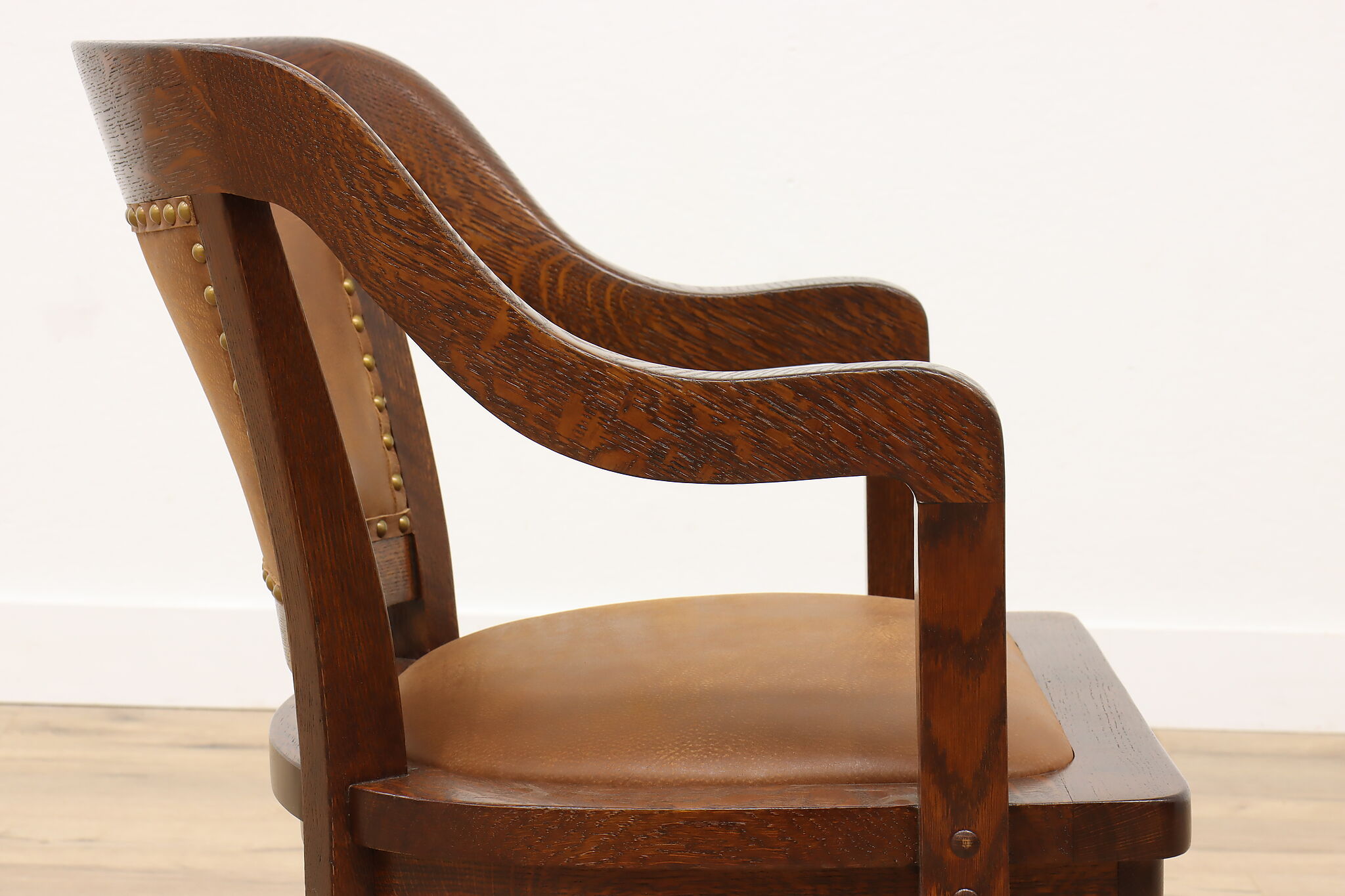 Craftsman Antique Adjustable Swivel Office Leather Desk Chair, Crocker