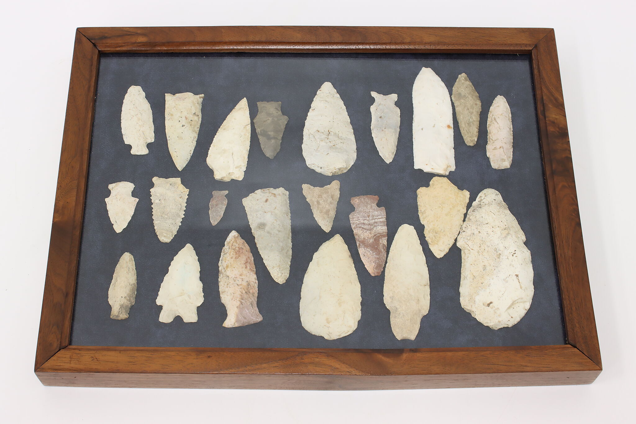 Set of 22 Antique Native American Stone Points or Arrowheads, Scrapers