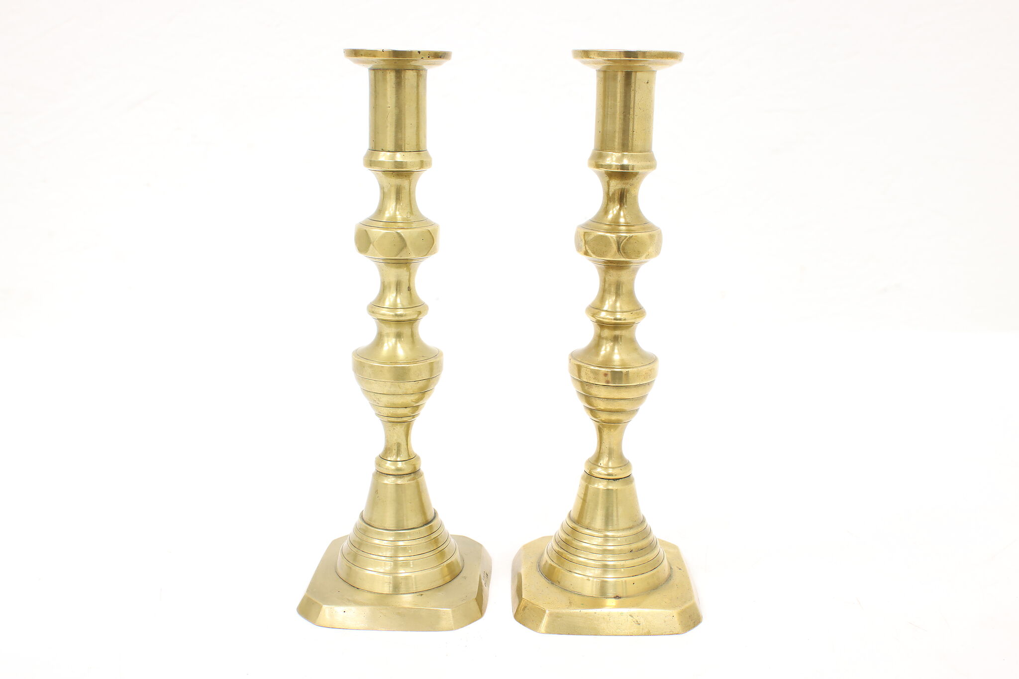 Pair Of Victorian Farmhouse Antique English Brass Candlesticks pair-of-victorian-farmhouse-antique-english-brass-candlesticks