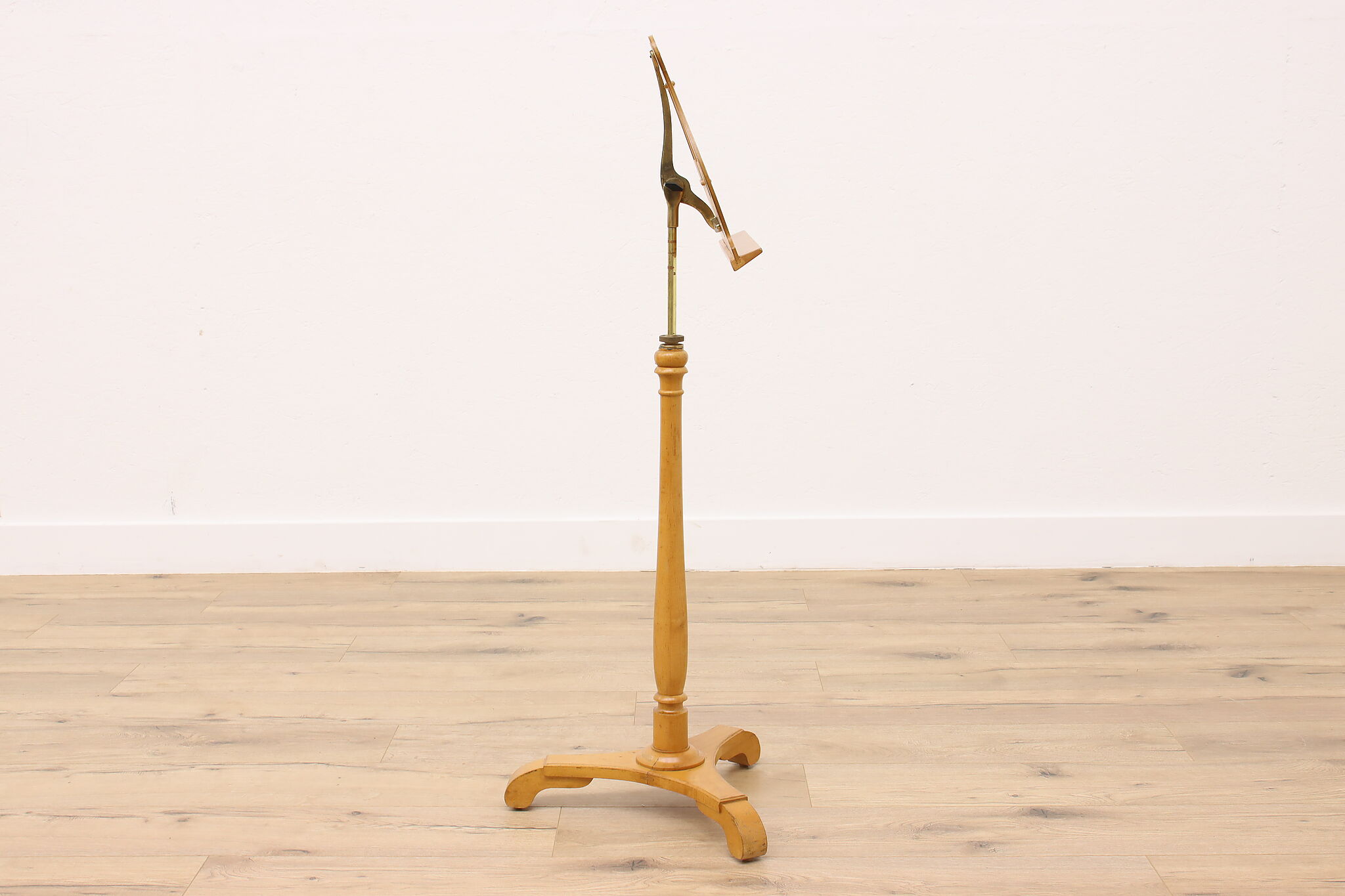 Decorative Brass Adjustable Music Stand (ZH-112)