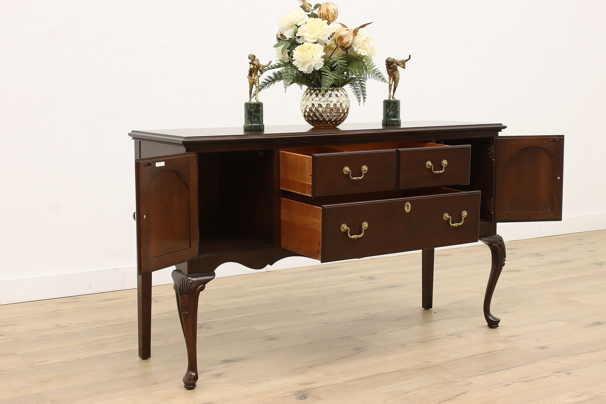 Georgian Design Vintage Cherry Buffet Sideboard Server Ethan Allen