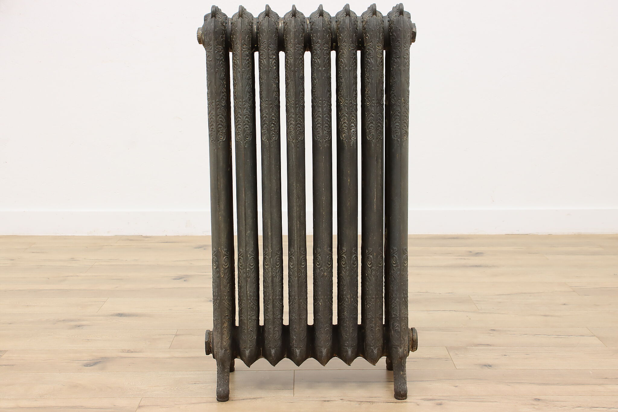 Old Convector Radiator Victorian Antique Cast Iron Salvage Radiator, American