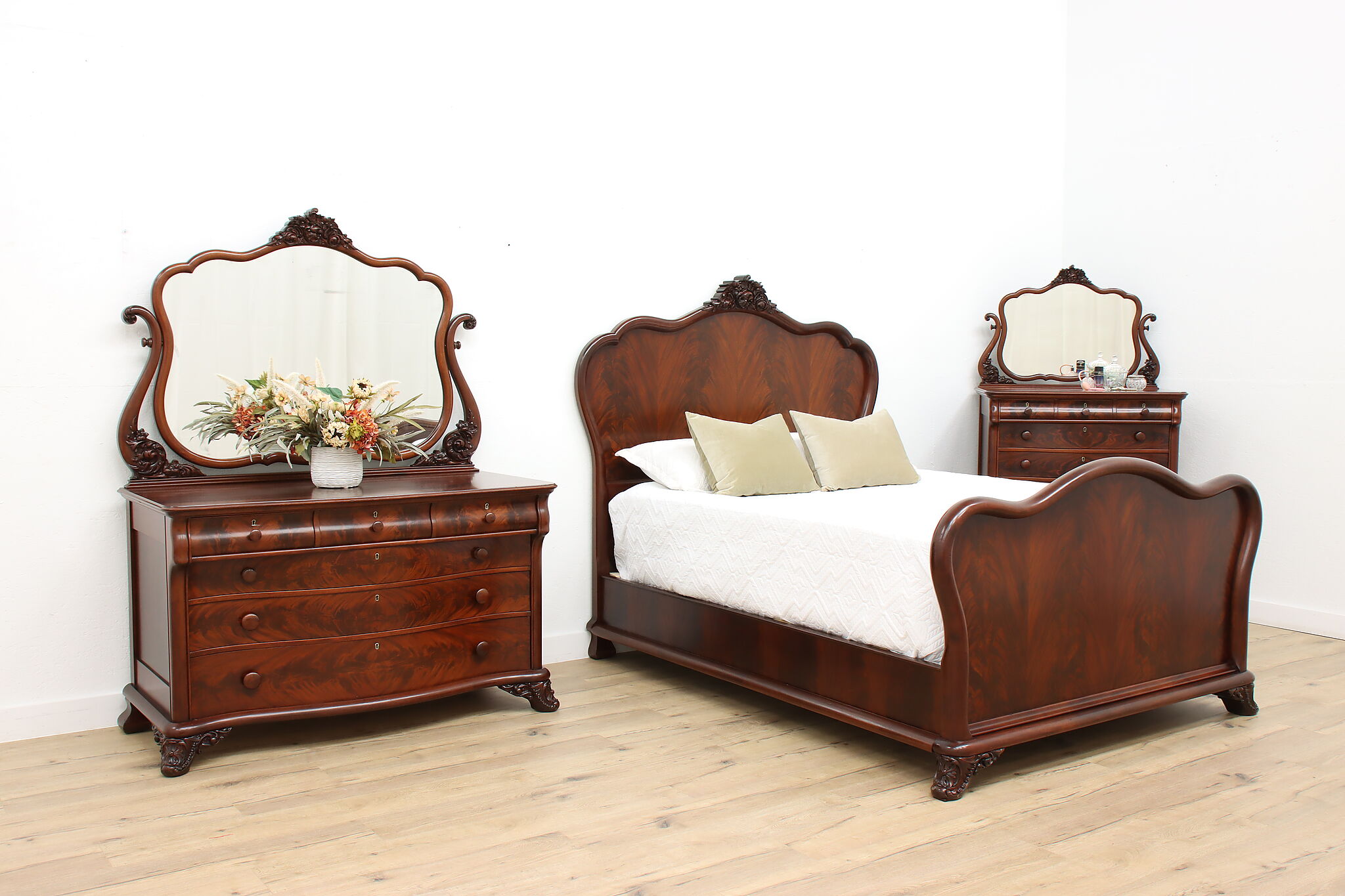 Empire Antique Mahogany 3pc Bedroom Set Queen Size Widdicomb