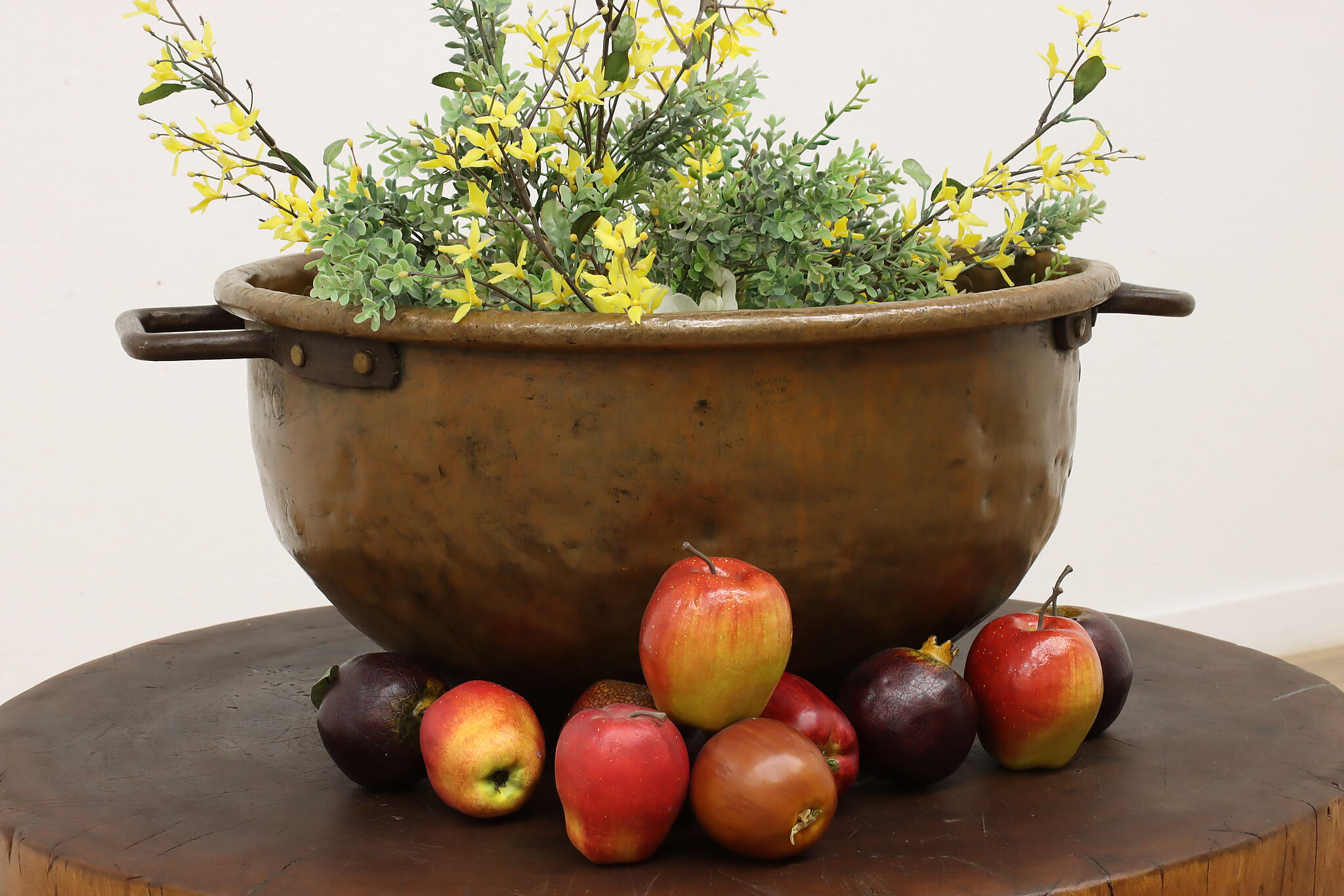 LARGE COPPER CANDY POT — Lots of Furniture