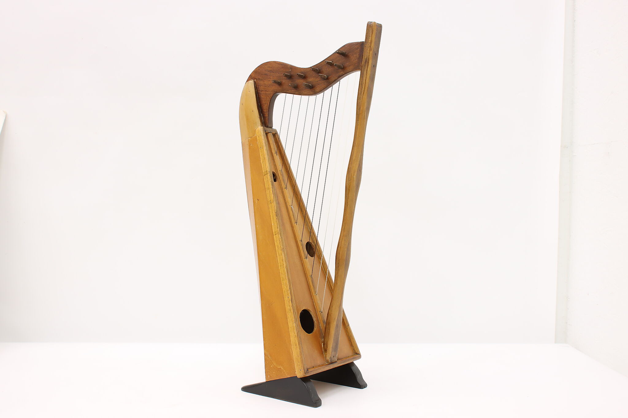 Tabletop Vintage 10 String Folk Harp