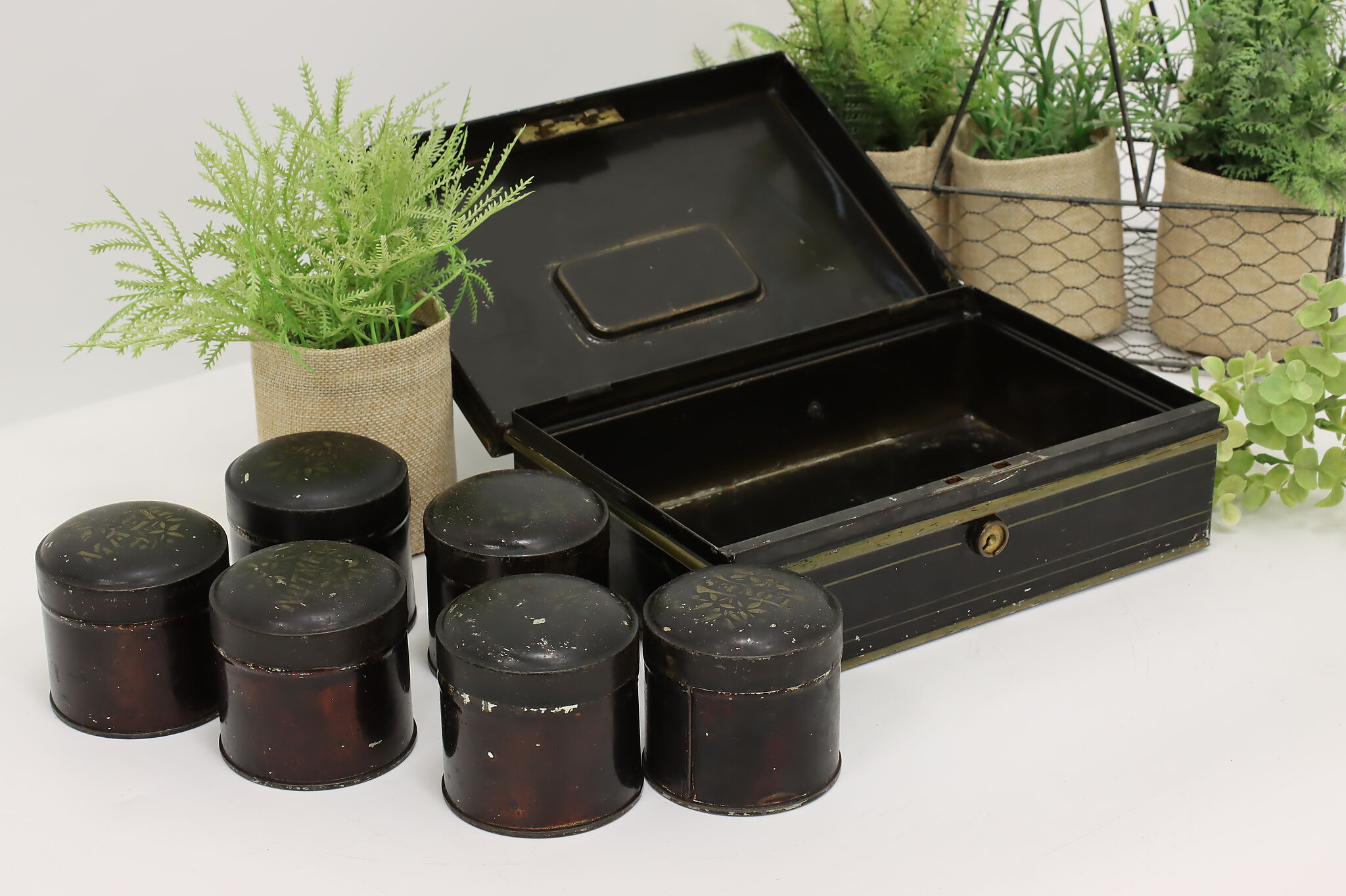 Farmhouse Antique Tin Spice Box with Six Spice Cans
