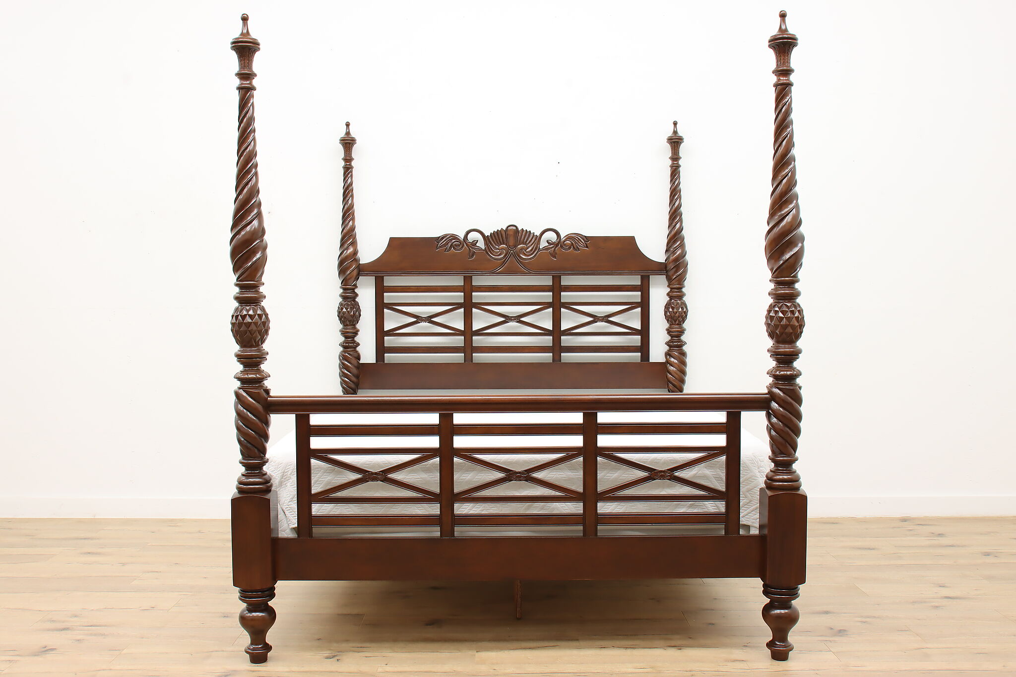 Broyhill 4 poster bed deals