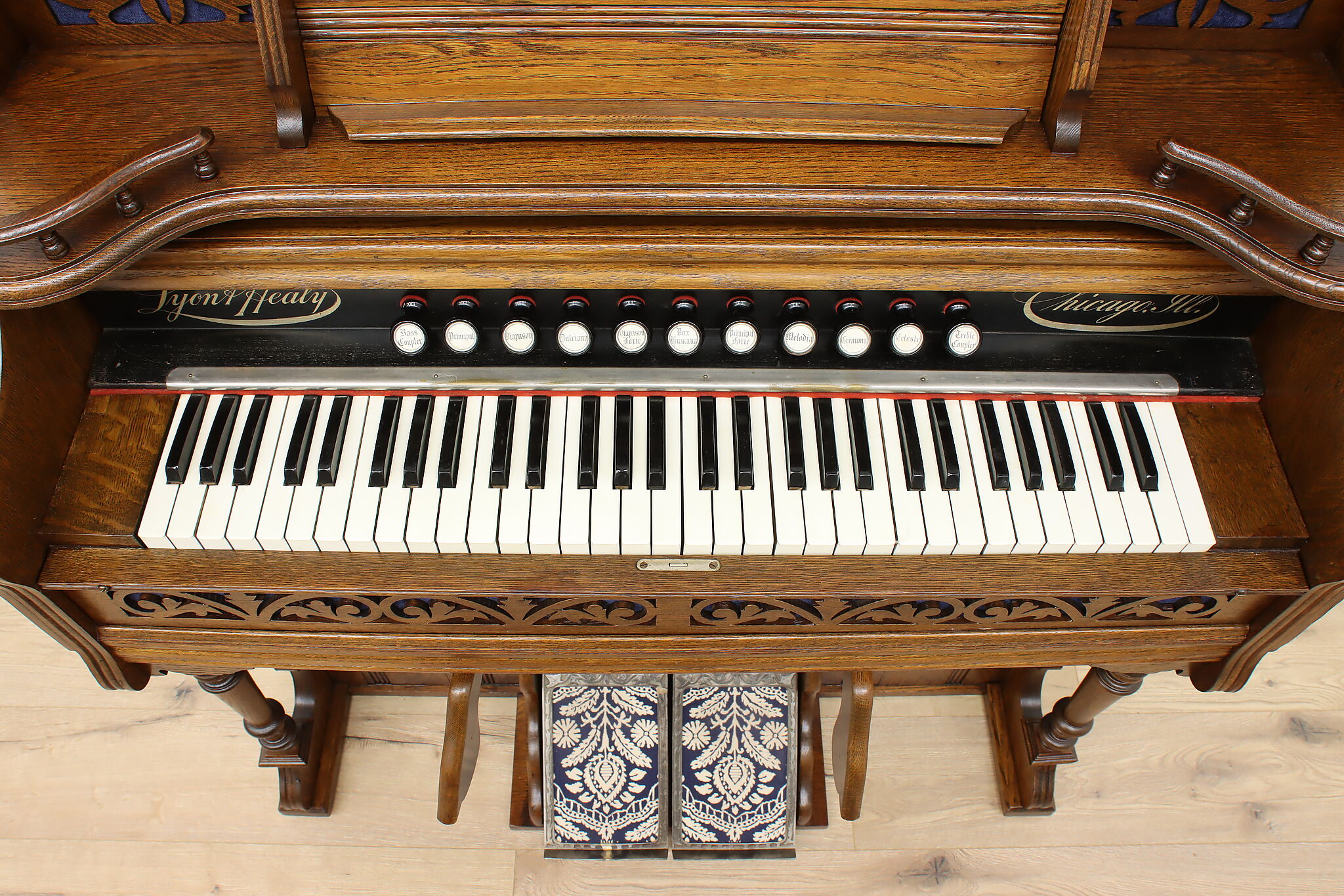 Victorian Antique Oak Reed Pump Organ, Lyon & Healy