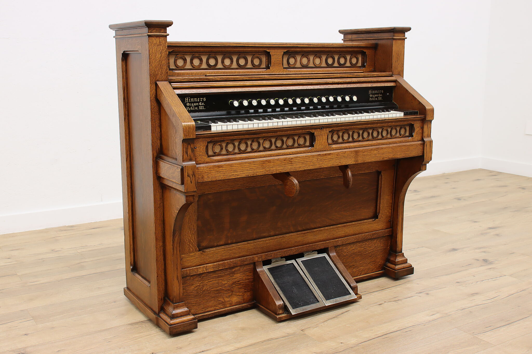 Victorian Antique Rebuilt Oak Reed Pump Organ, Hinners Pekin