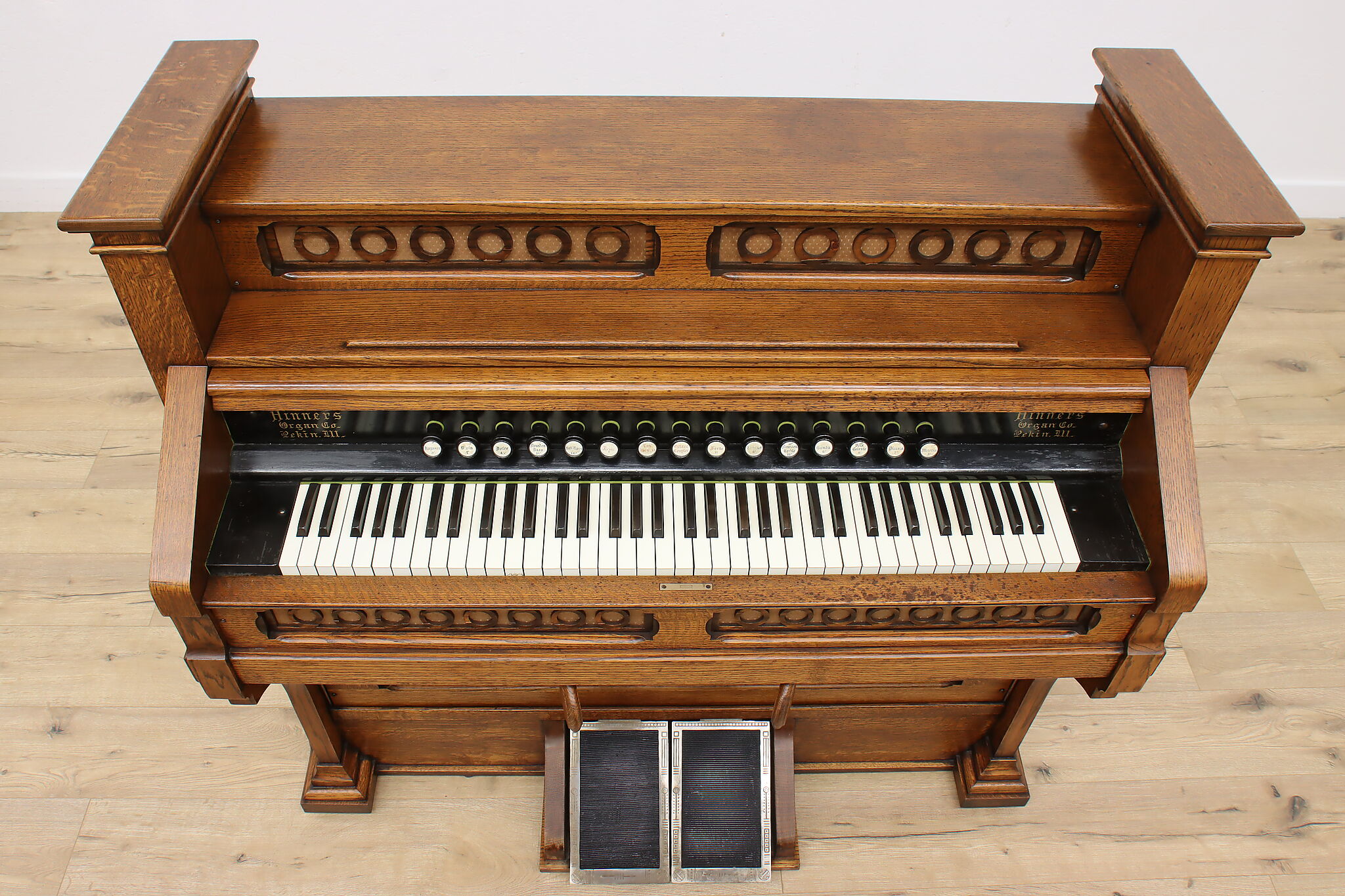Mini Reed Organ Victorian Antique Rebuilt Oak Reed Pump Organ, Hinners Pekin