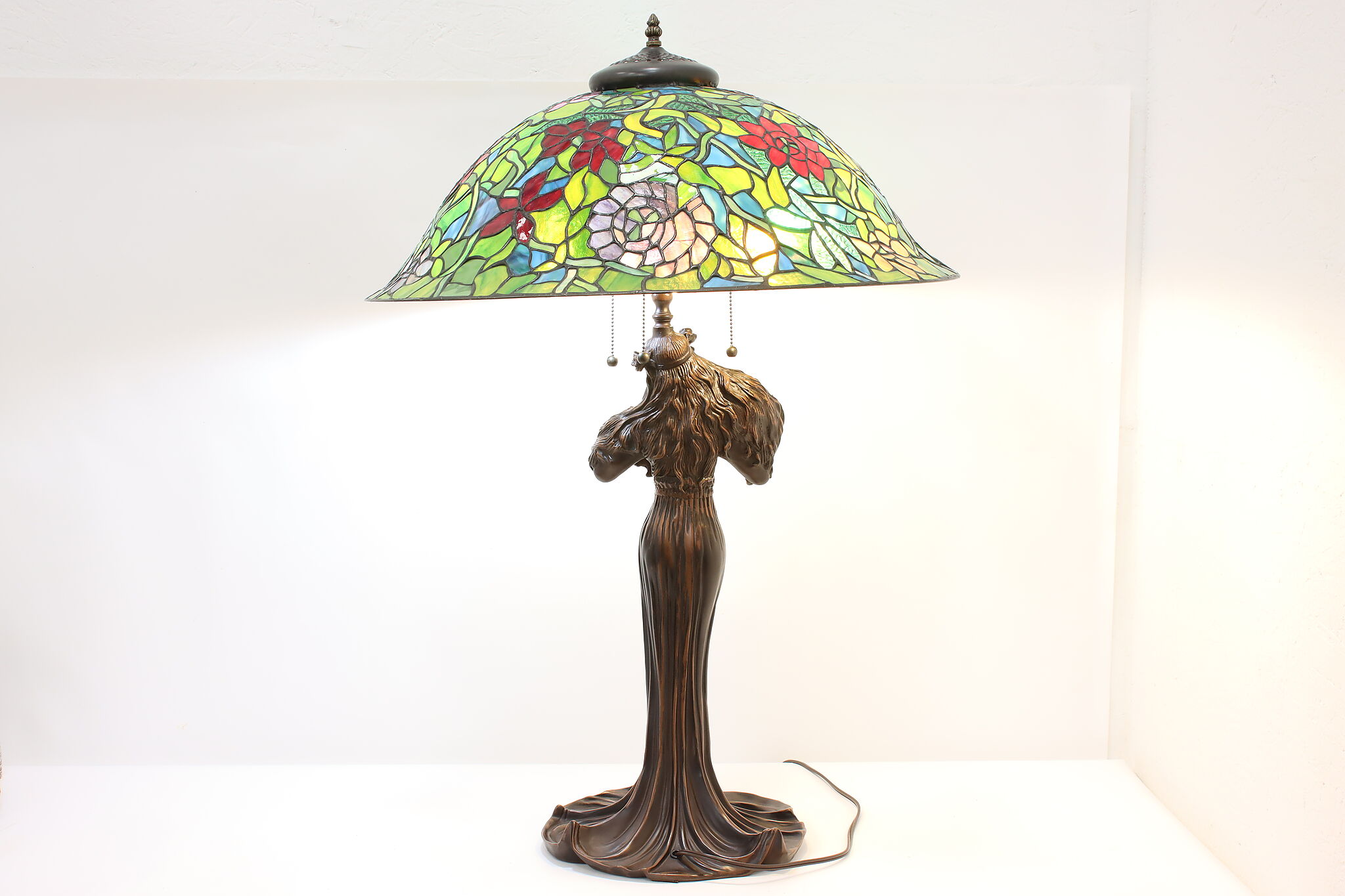 Art Nouveau Vintage Woman Sculpture Lamp Stained Glass Shade 47160