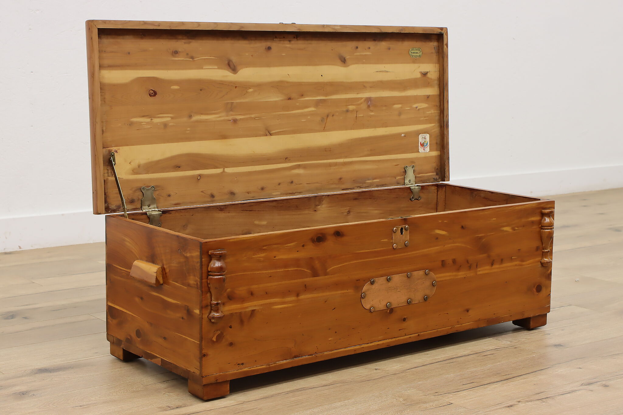 Farmhouse Vintage Cedar Chest Coffee Table Caswell Runyan