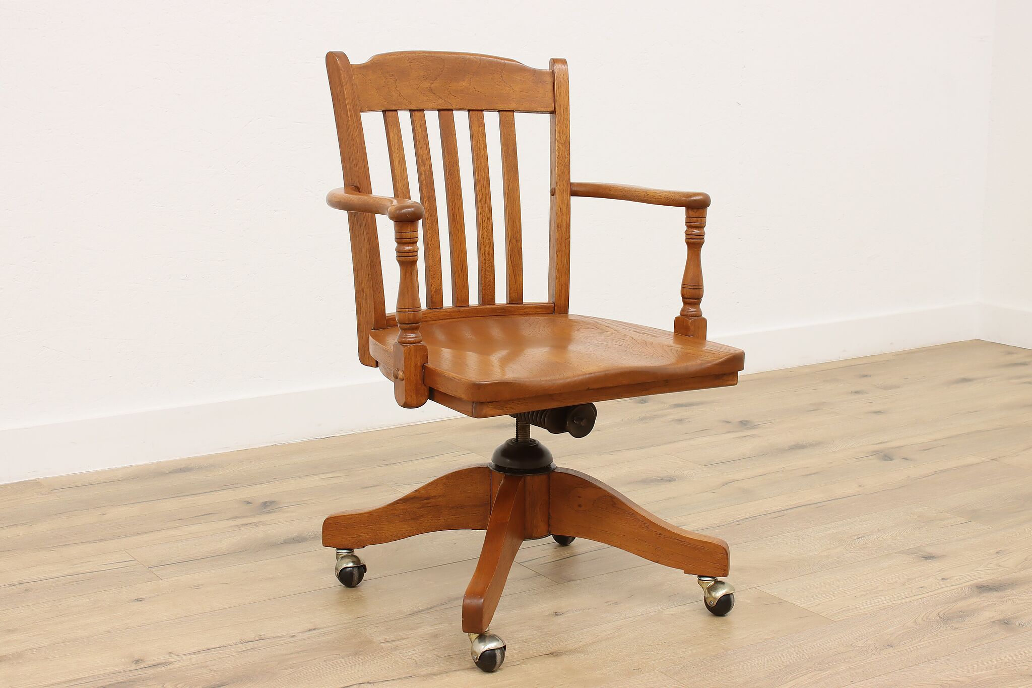 Traditional Vintage Office Library Swivel Desk Chair, Murphy