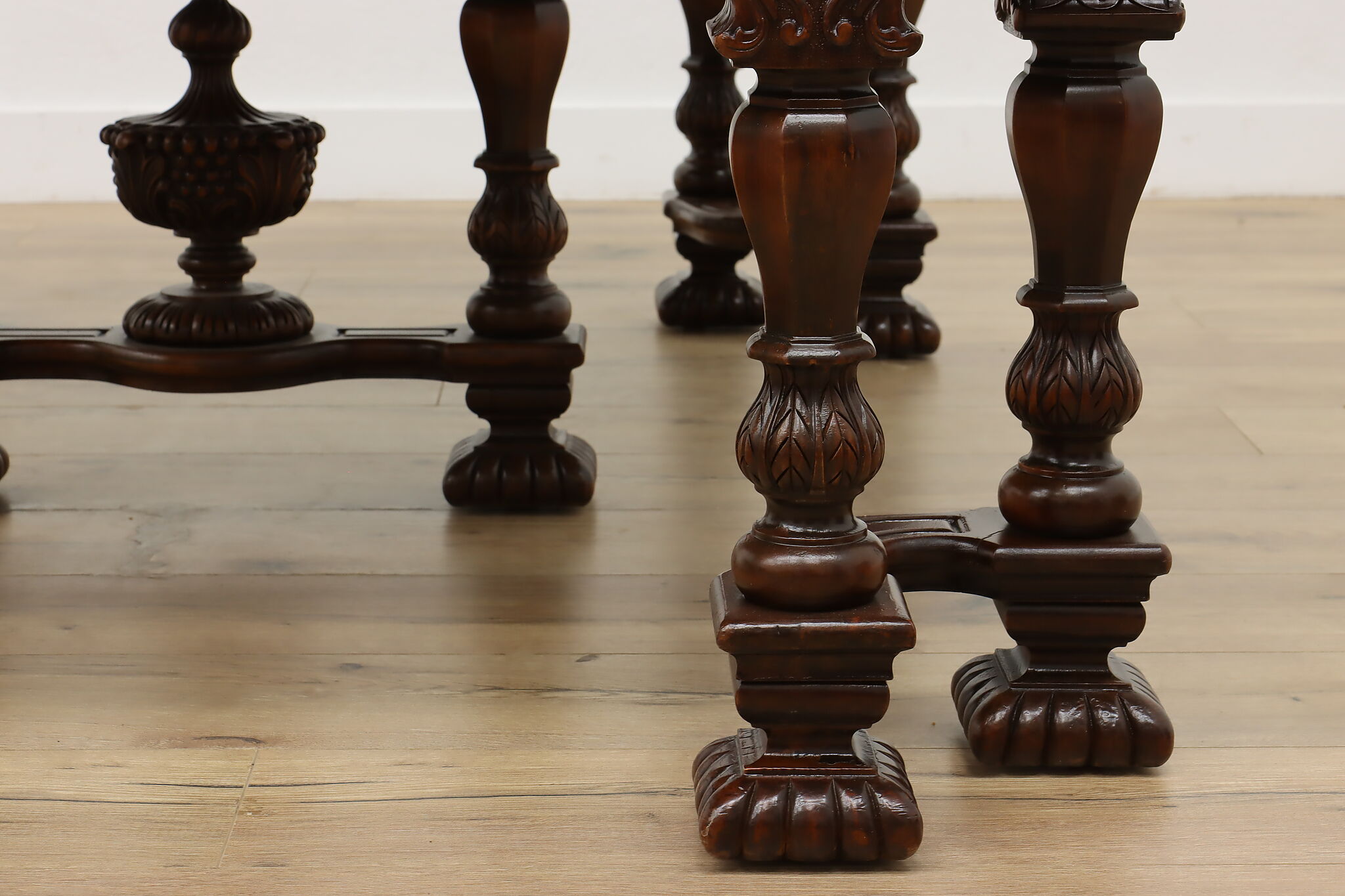 Tudor Antique Carved Mahogany Dining Table Opens 9'