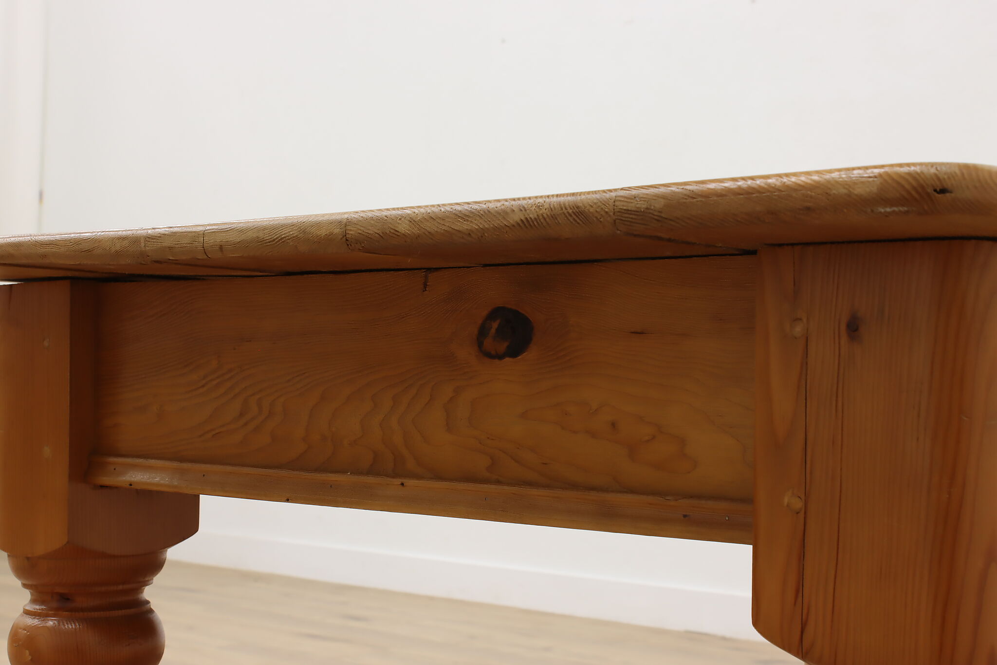 Rustic Farmhouse Vintage Pine Harvest Kitchen Dining Table