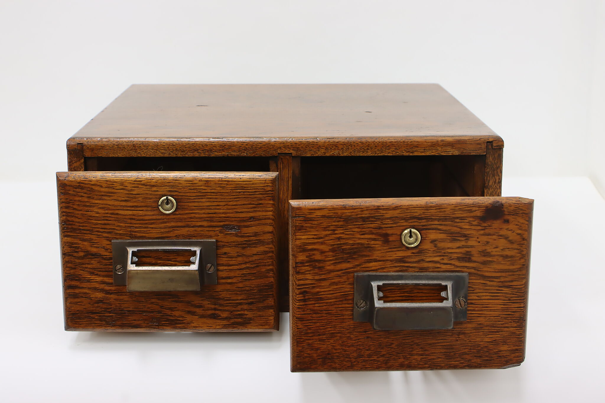 Table Top Card File Chest Craftsman Antique 2 Drawer Oak Tabletop Card Collector File