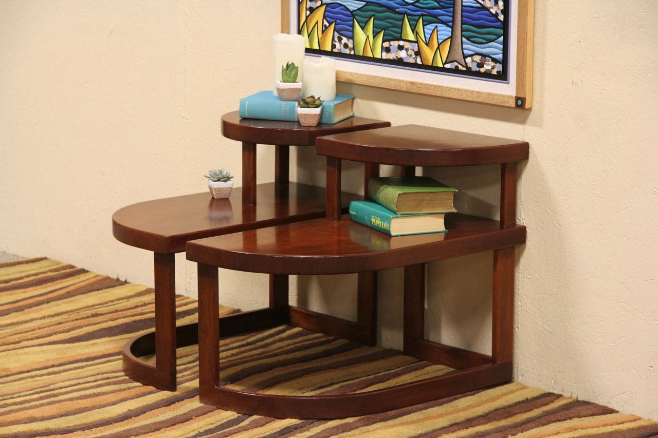 Pair 1992 Hand Crafted Mahogany End Tables