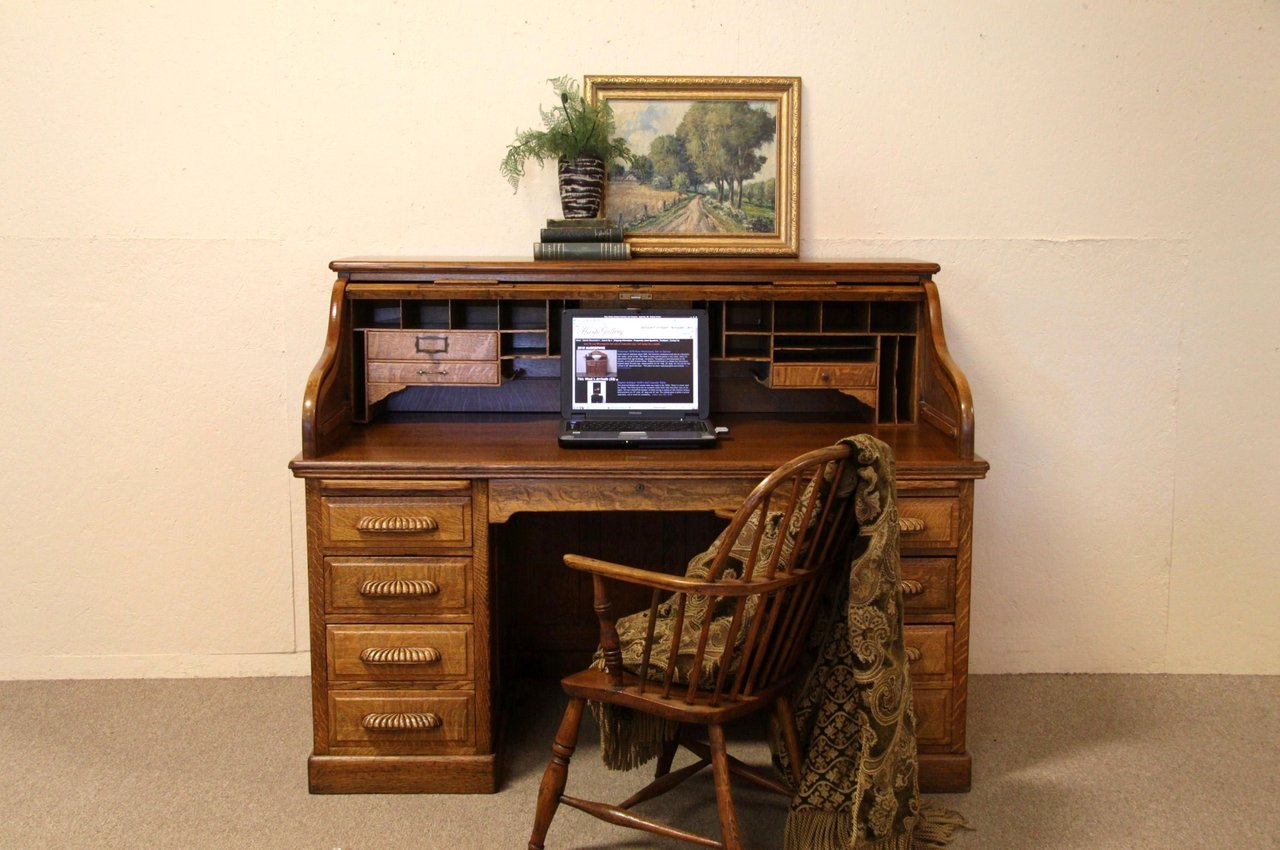 Quartersawn Oak Antique 5' Rolltop Desk