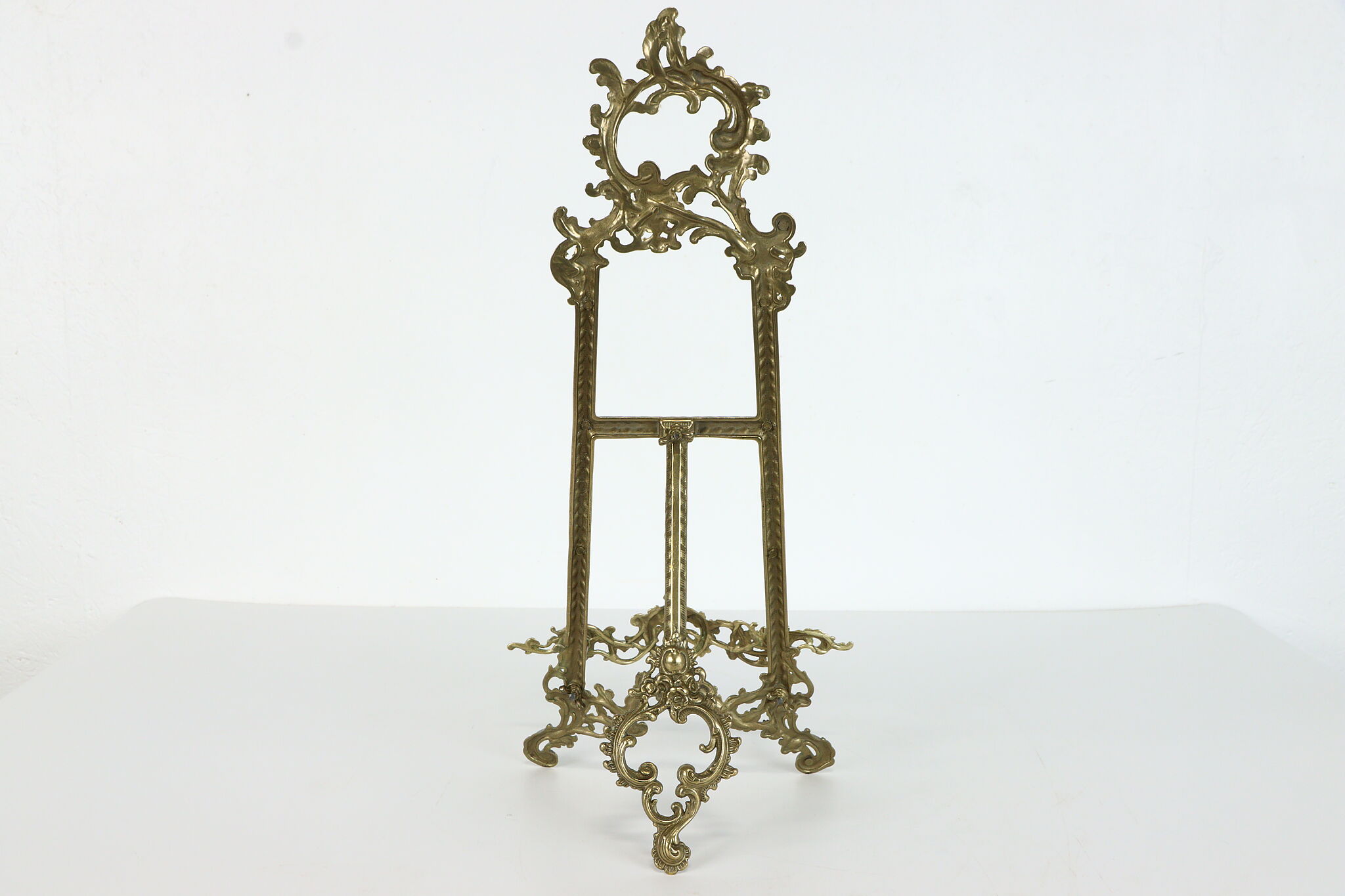 Ornate Brass Easel Vintage UCGC Display Easel Tabletop Display Stand Art  Painting Photo Display Filigree Easel Brass Home Decor 