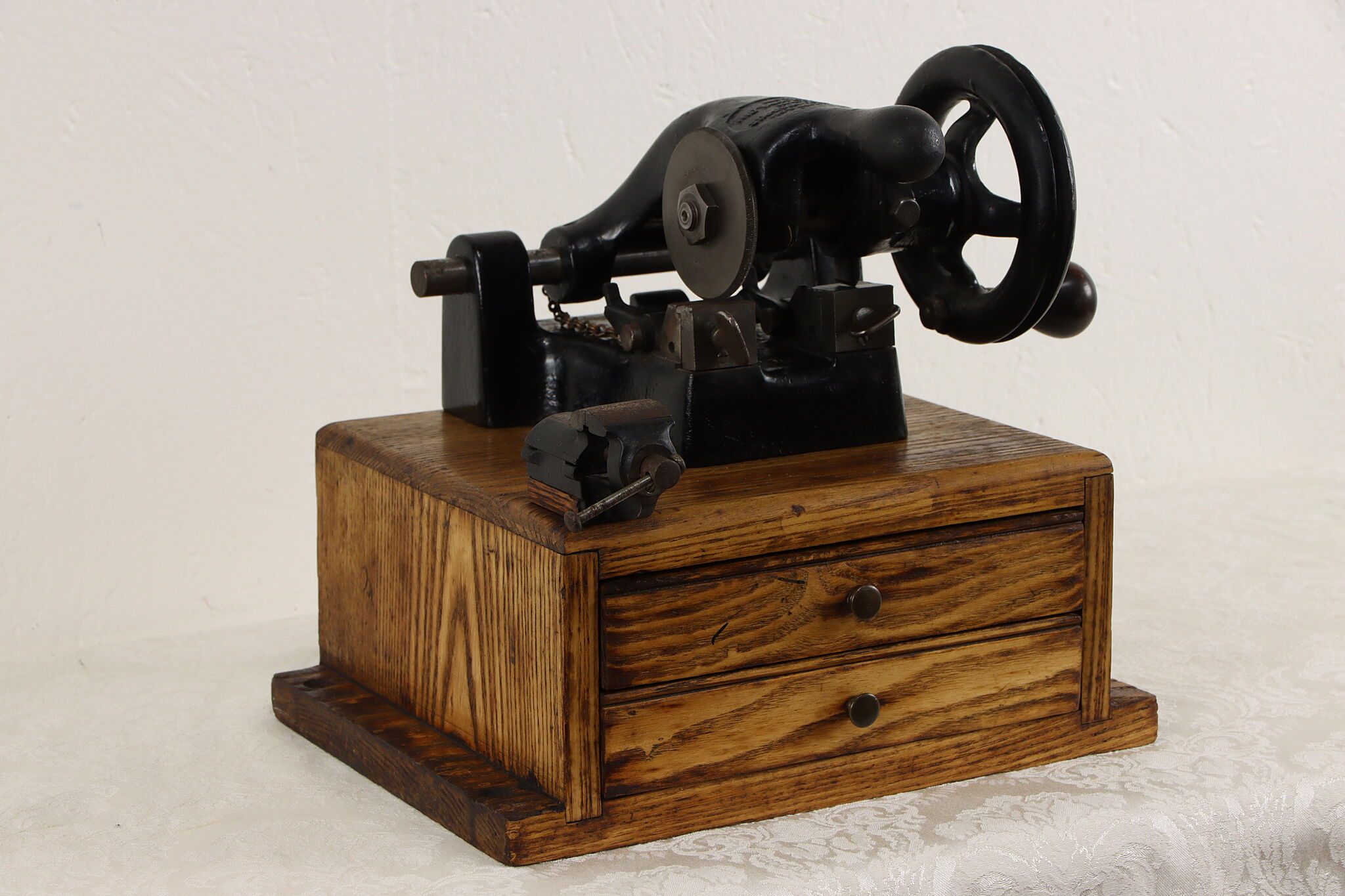 Yale & Towne Antique Iron & Oak Working Key Cutting Machine, Pat. 1906