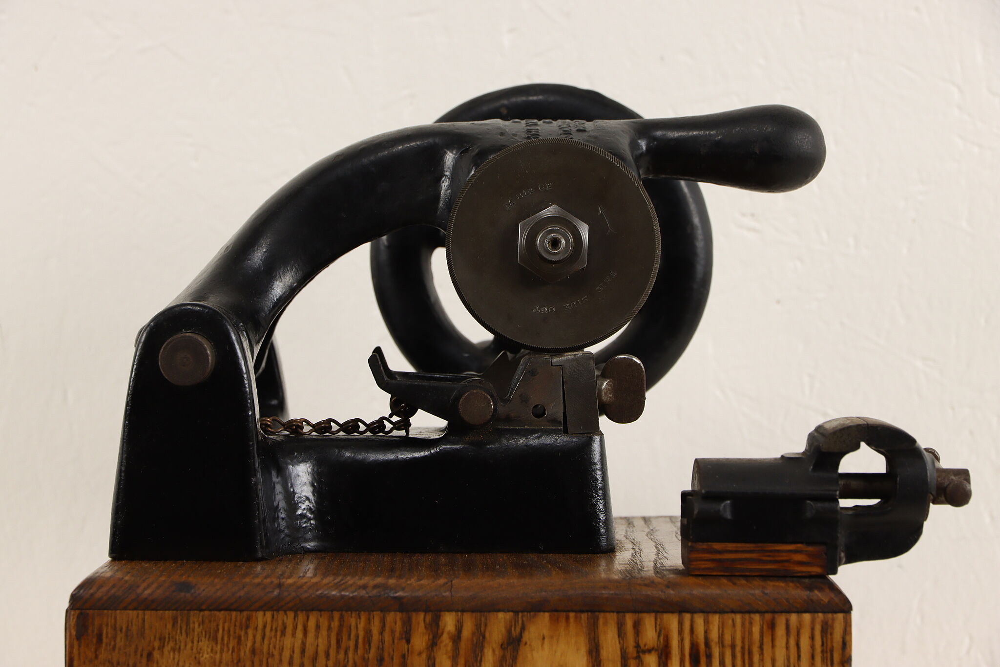 Key Making Machine Old Style Yale & Towne Antique Iron & Oak Working Key Cutting Machine, Pat. 1906